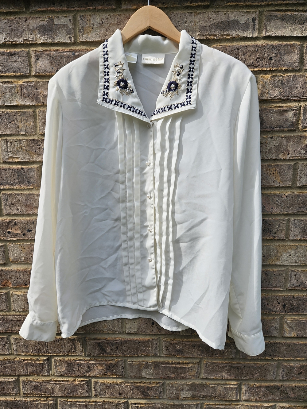 Vintage Embellished Embroidered Collar Ivory Button-Down Shirt
